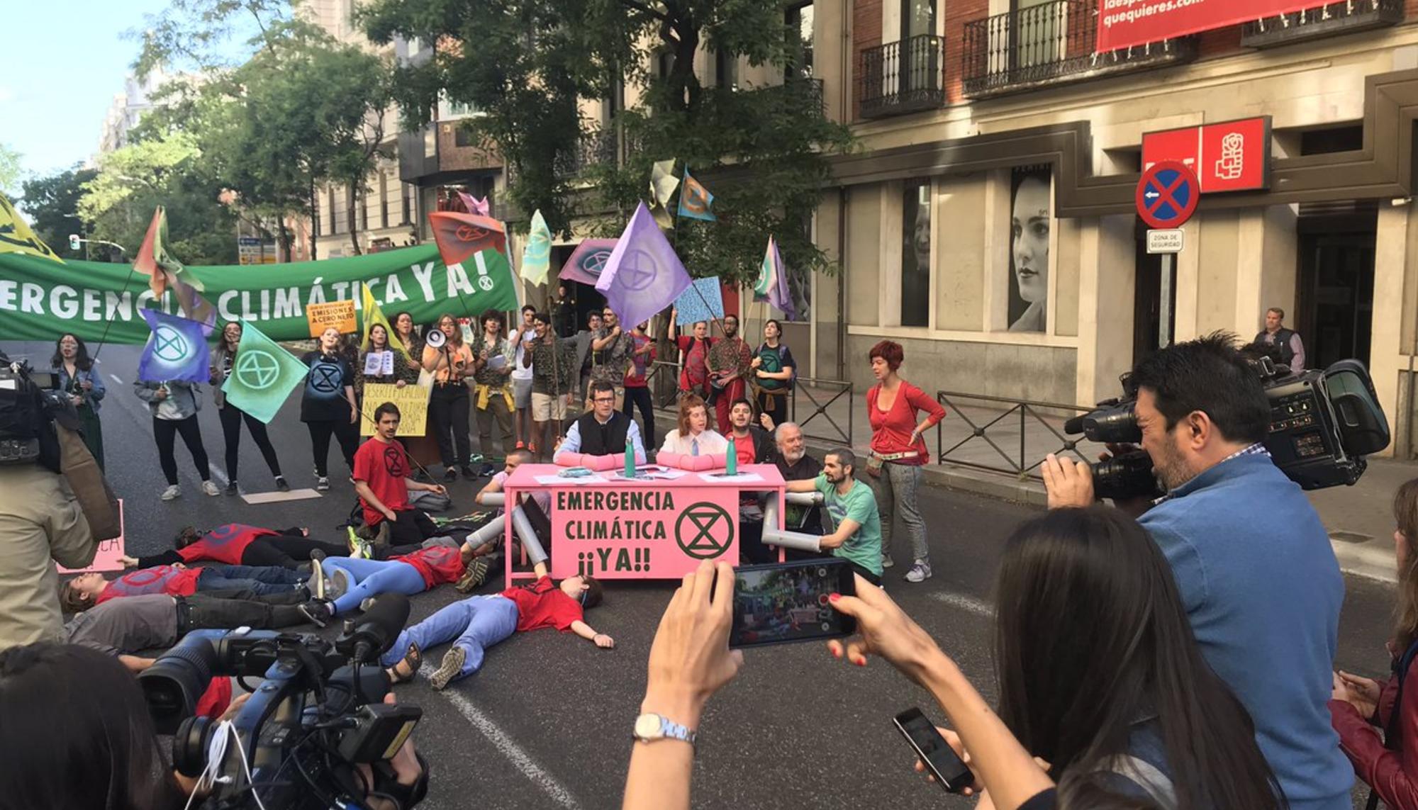 Extinction Rebellion Ferraz