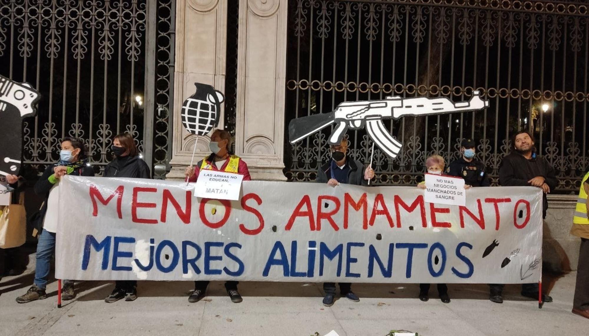 Menos armamento, mejores alimentos 