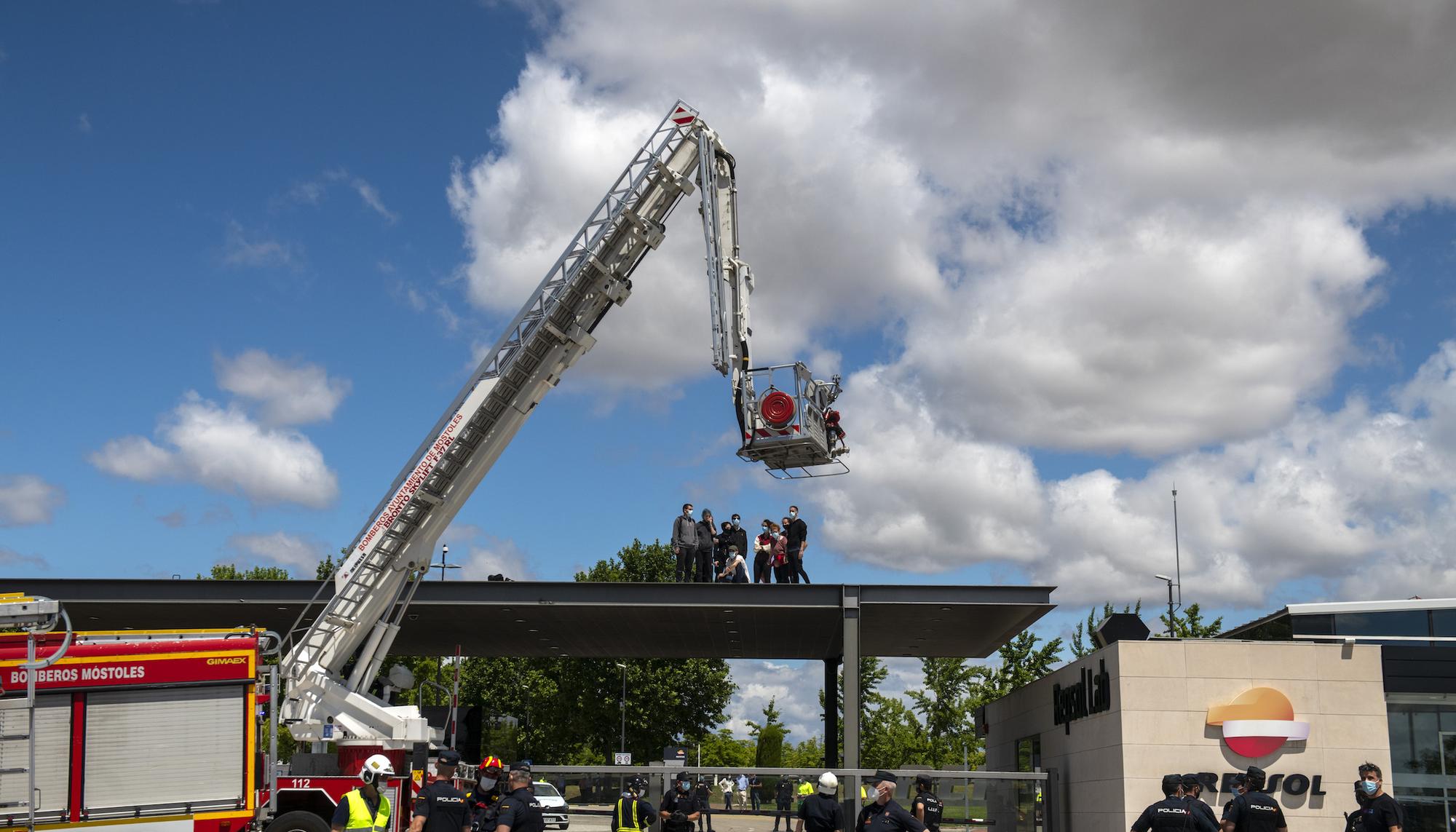 Rebelión por el Clima bloquea la sede de Repsol en Móstoles - 22