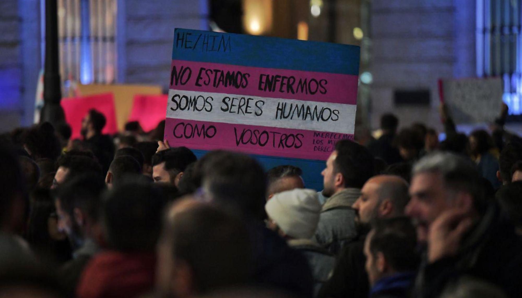 Mani LGTBI contra Ayuso  - 6