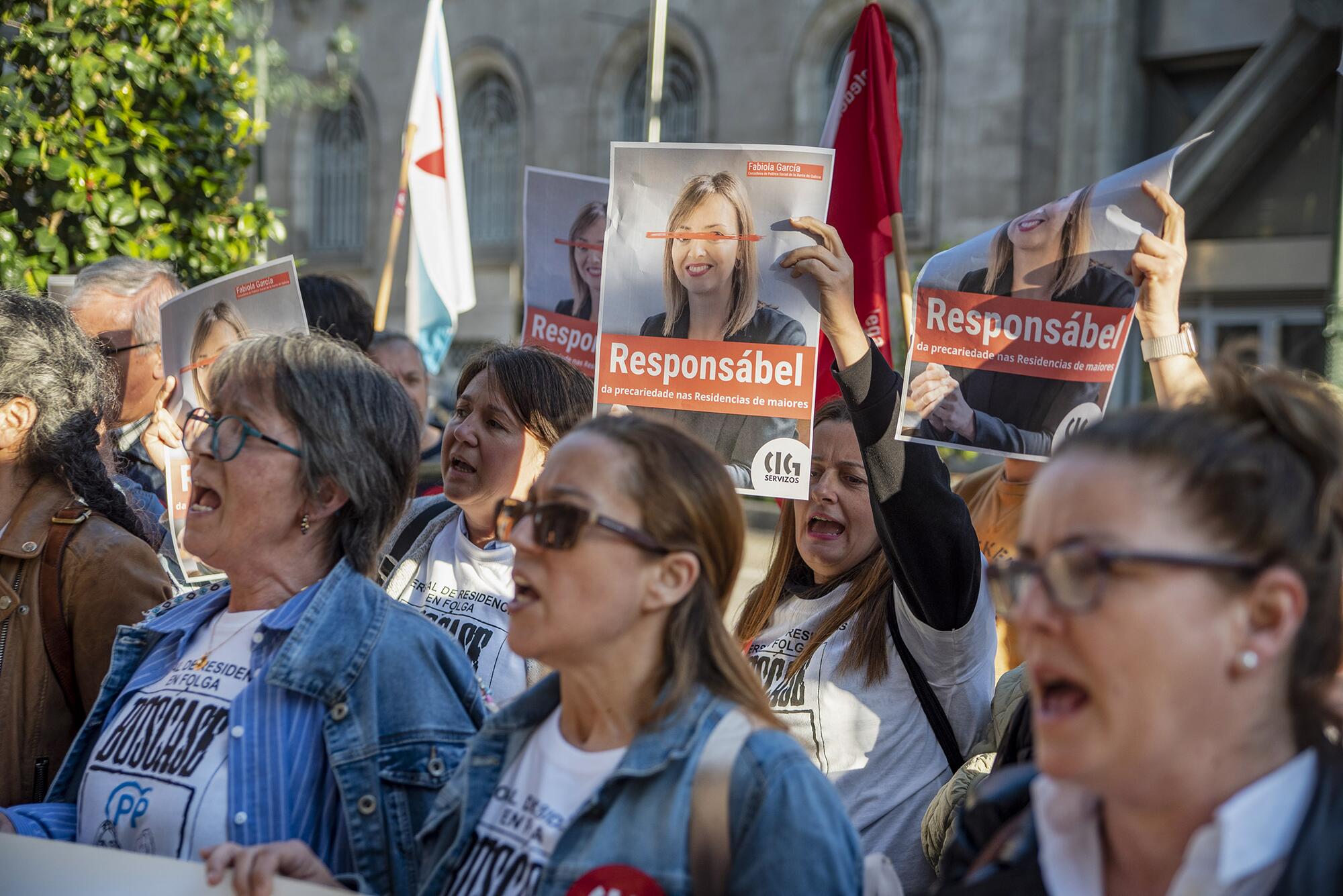 Escrache conselleira de política social Fabiola García y Feijoo Vigo - 5